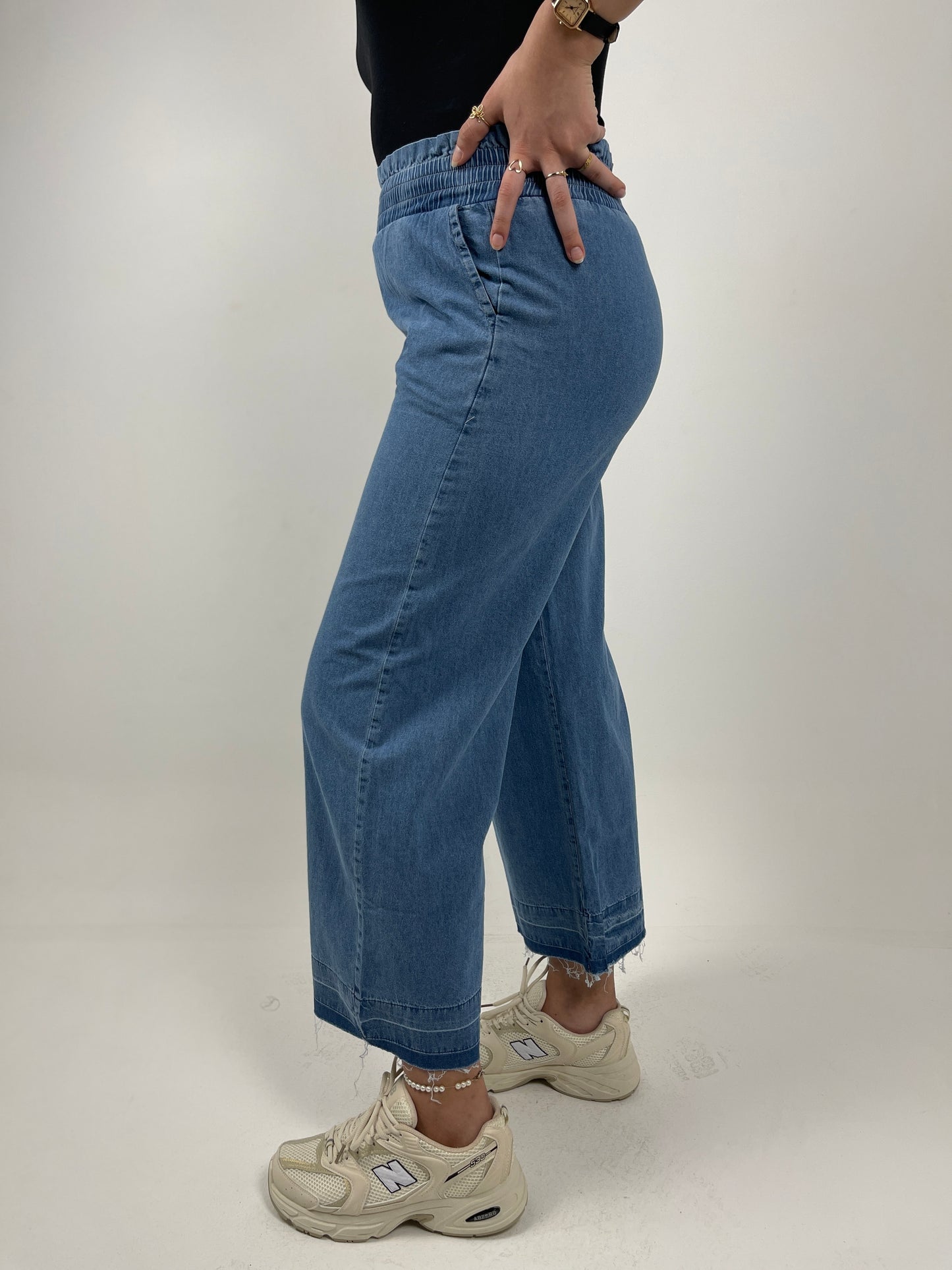 DENIM PANTS ( LIGHT BLUE )